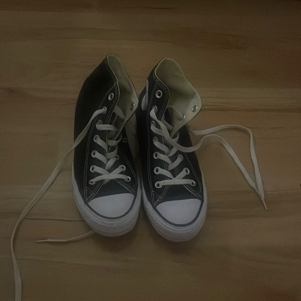 Black high top converse